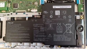 Defekt batteri i en asus computer